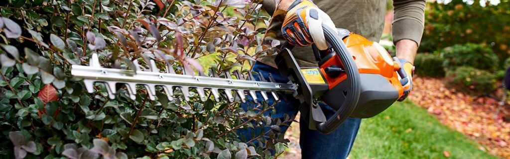 11 Best Gas Hedge Trimmers - More Power For Your Trimming (Winter 2023)