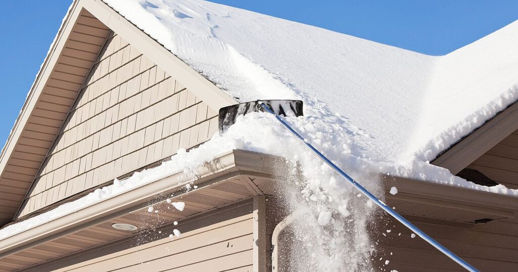 5 Best Roof Rakes - Do It The Safe Way (Winter 2023)