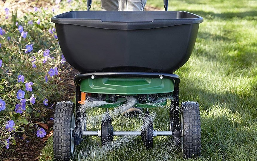 9 Best Commercial Fertilizer Spreaders - Reviews and Buying Guide (Winter 2023)